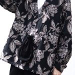ド*ん様 Needles V Neck Shirt - Flower Cut J NEEDLES V Neck Shirt – C/CU/PE Flower Cut Jq. - BOOMERANG,Lola