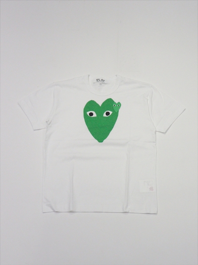 PLAY Comme des Gar&#231;onsivC RfM\jAX-T060-051 T-SHIRT GREEN EMBLEM GREEN HEART