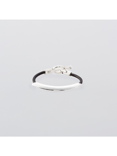 XOLOiVjXOLB003L Triangle Leather Bracelet