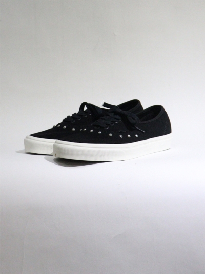 VANSioYjVN000CRQBLK Authentic