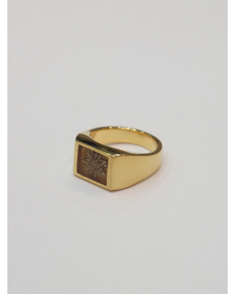 XOLOiVjXOR118-2G Signet Ring with Golden Parm Flower GOLD