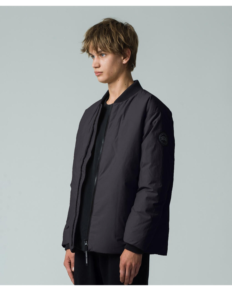 CANADA GOOSEiJi_O[X) 2459MBA Poter Bomber Black Label Fusion Fit