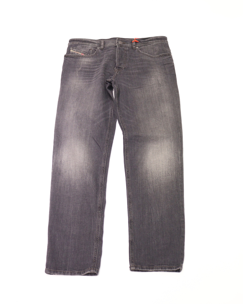 DIESEL (�f�B�[�[��) A10229 Regular Jeans