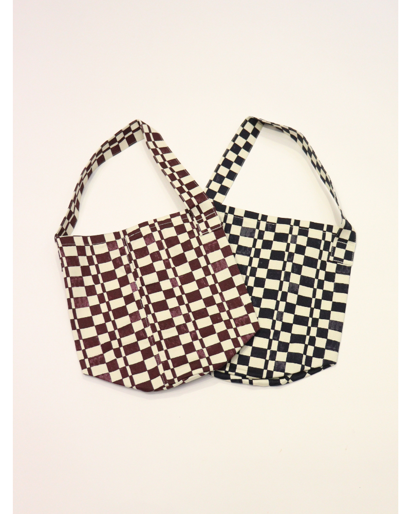 PHEENY�i�t�B�[�j�[�jPS26-AC03 Checkered Bucket Tote Bag