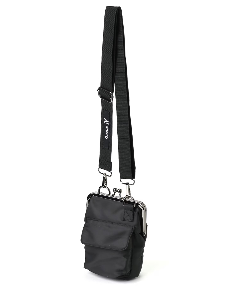 Ground Y�i�O���E���h ���C�jGA-A13-958 SHOULDER BAG WITH CLASP CLOSURE