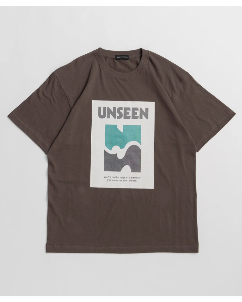 MAISON SPECIAL( ���]�� �X�y�V����) 21261416305 UNSEEN Print T-Shirt