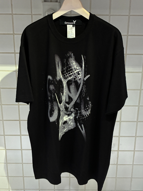 Ground Y�i�O���E���h ���C) GK-T77-070 T-SHIRT