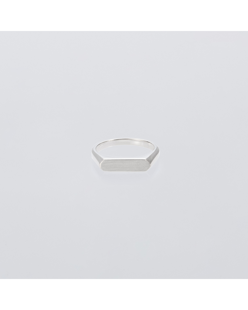 XOLO�i�V�����jXOR120 Signet Ring with Hair Line -Thin-